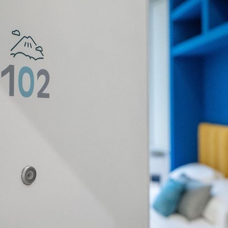 Bovio Boutique Studio Apartment Наполи Екстериор снимка