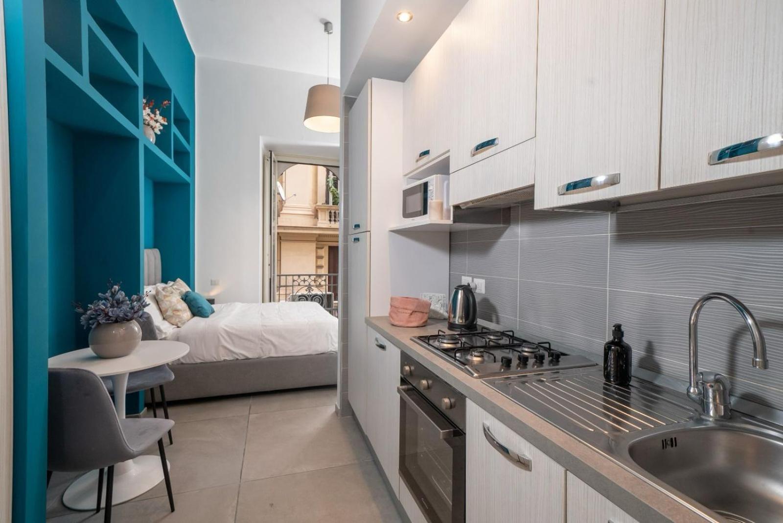 Bovio Boutique Studio Apartment Наполи Стая снимка