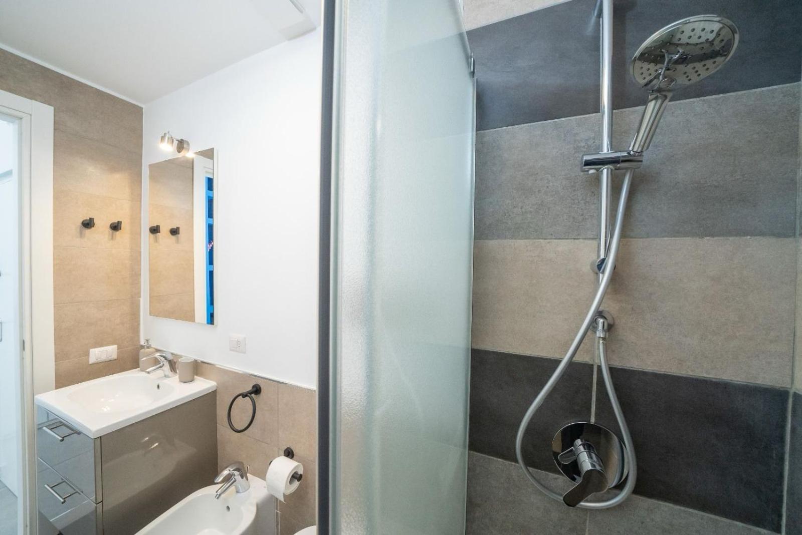 Bovio Boutique Studio Apartment Наполи Стая снимка