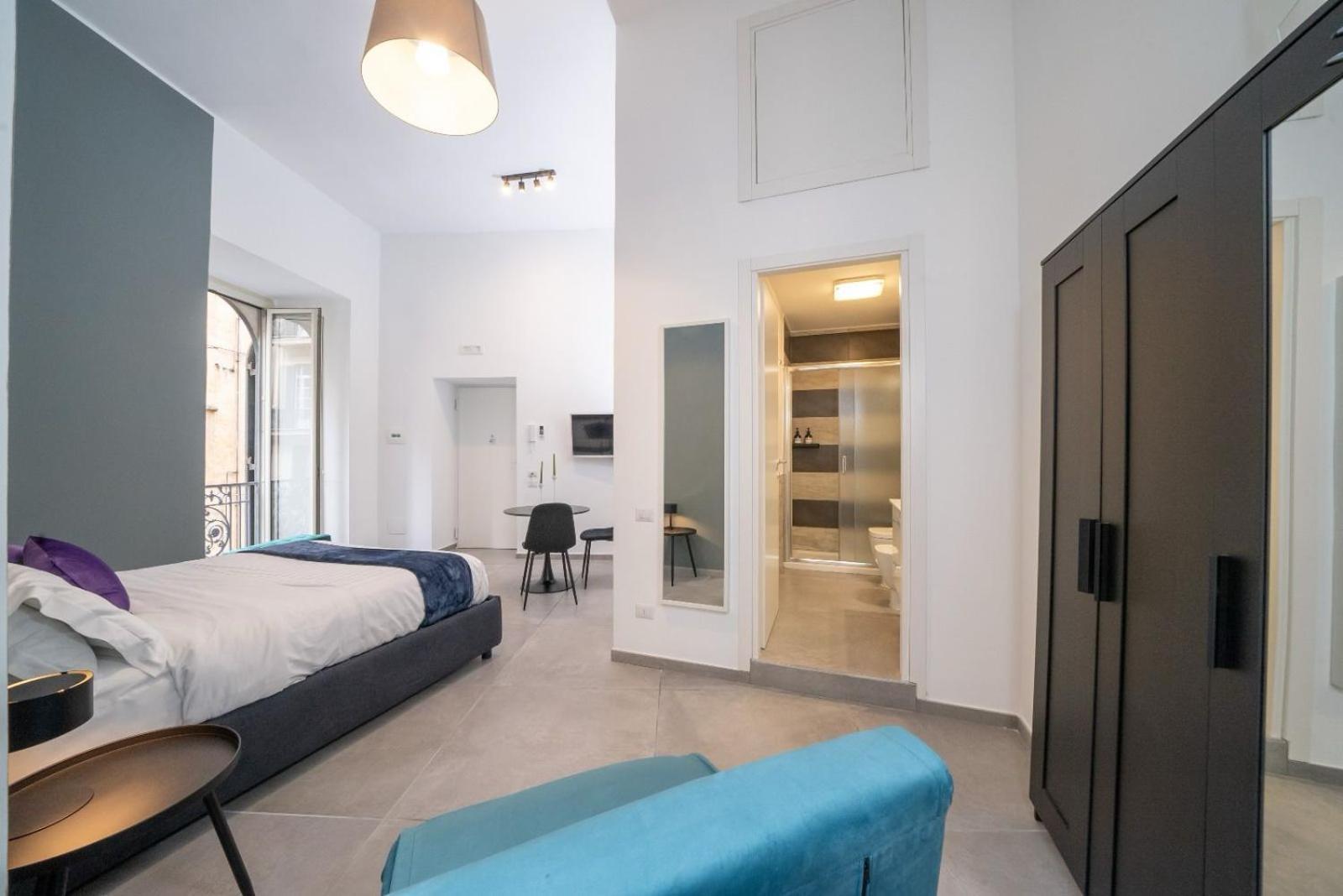 Bovio Boutique Studio Apartment Наполи Стая снимка