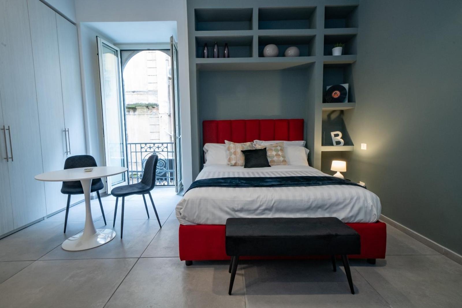 Bovio Boutique Studio Apartment Наполи Екстериор снимка