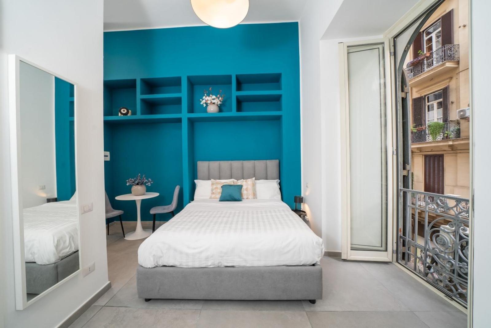 Bovio Boutique Studio Apartment Наполи Екстериор снимка