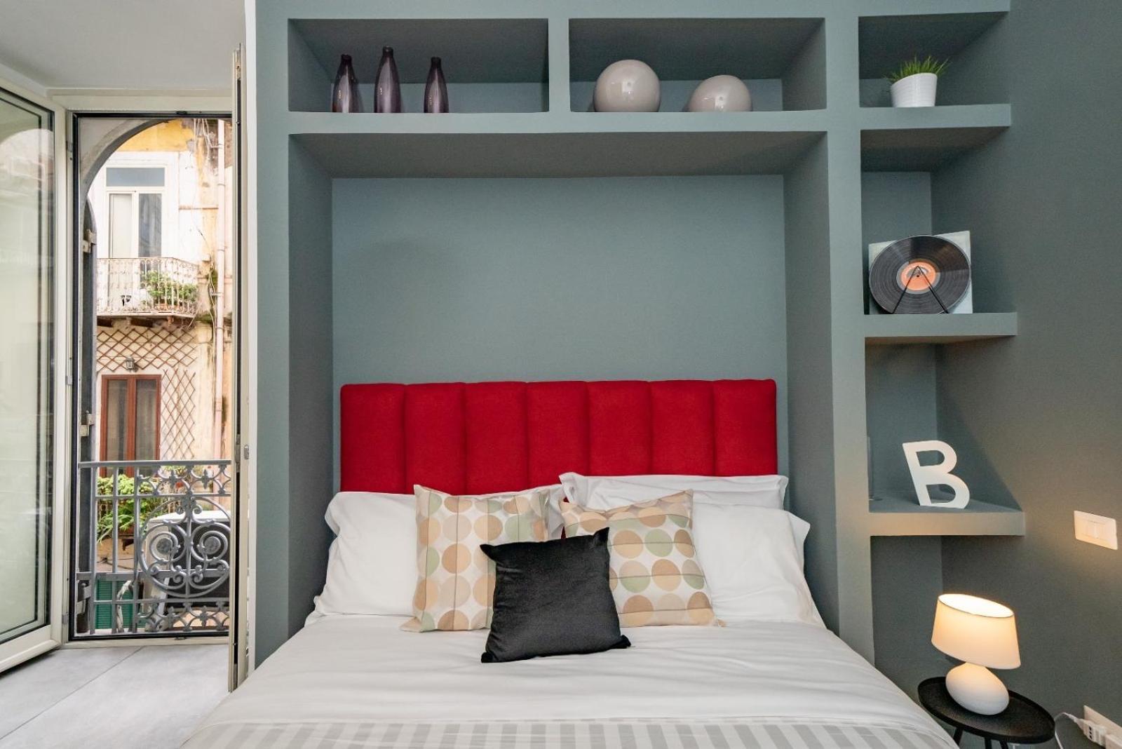 Bovio Boutique Studio Apartment Наполи Екстериор снимка